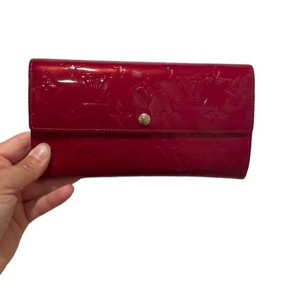 EUC LOUIS VUITTON RED VERINS SARAH  WALLET​​​​​​​ - Picture 2 of 14
